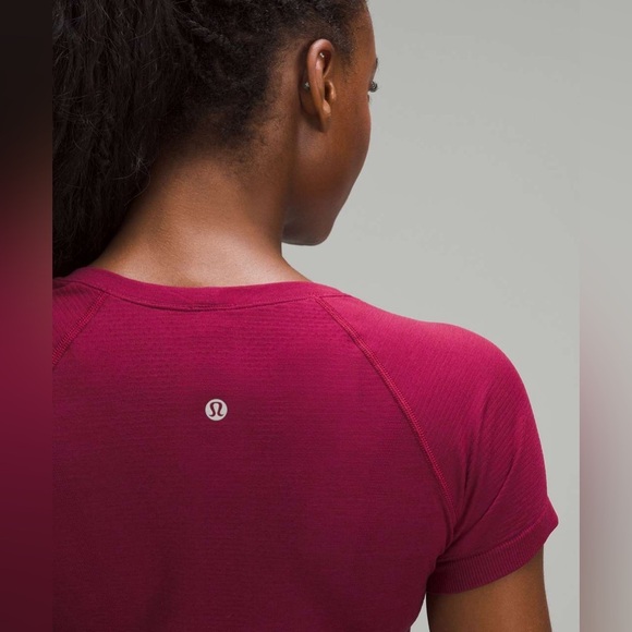 Lululemon Swiftly Tech Short-Sleeve Shirt 2.0 - Picture 3 of 6